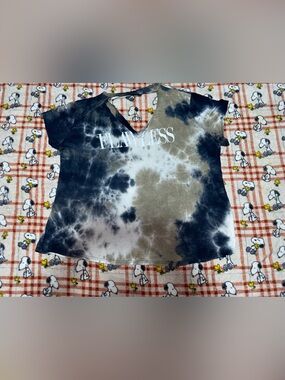 Flawless Tie-Dye V-Neck Women's Top - Black & Brown